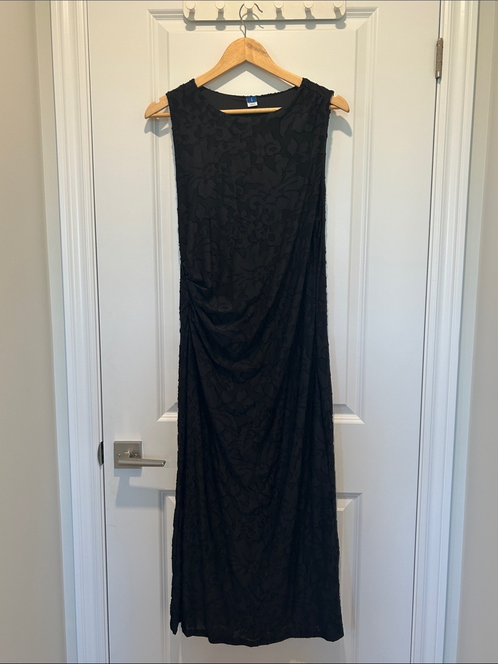 Elegant Black Sleeveless Evening Dress from Old Navy